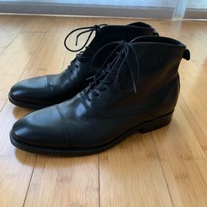 Banana Republic NWOT Men’s Ortholite boots size 8.5